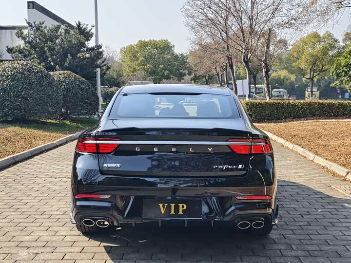 Фото 6 - Geely Preface