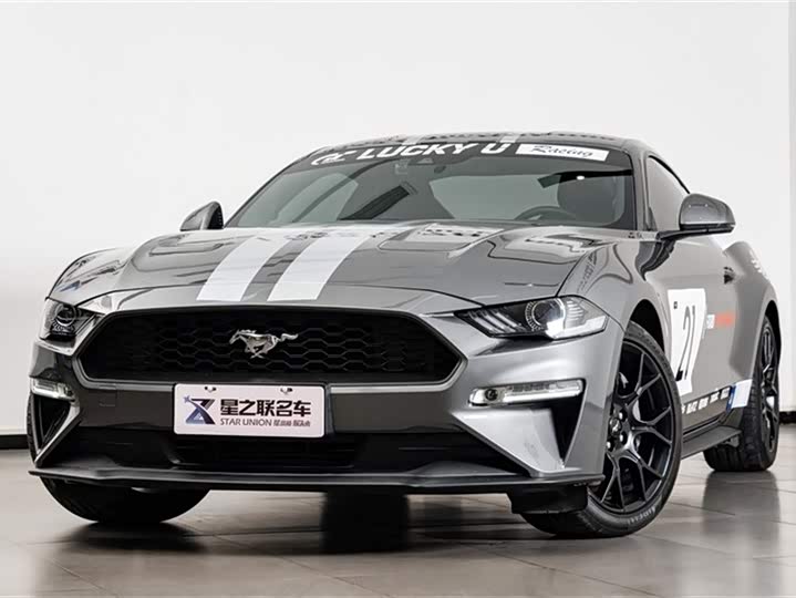 Фото 2 - Ford Mustang