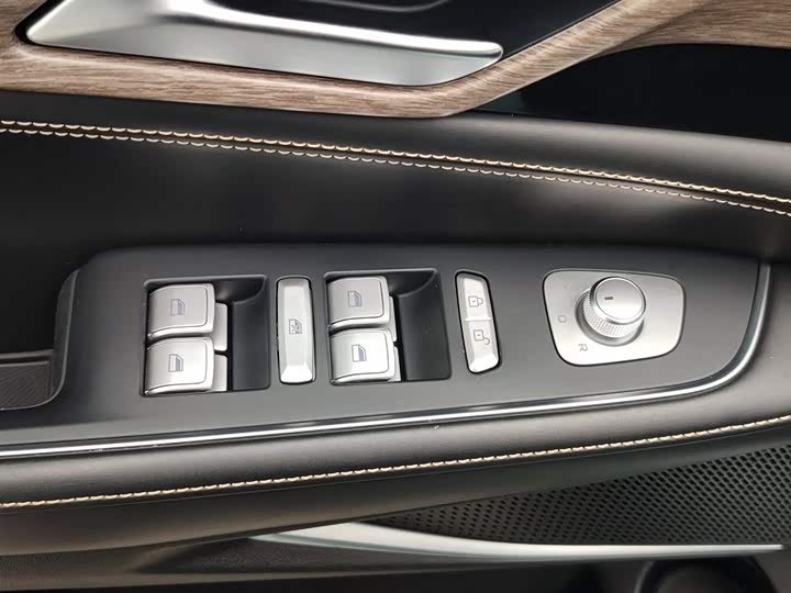 Фото 9 - XPeng P5