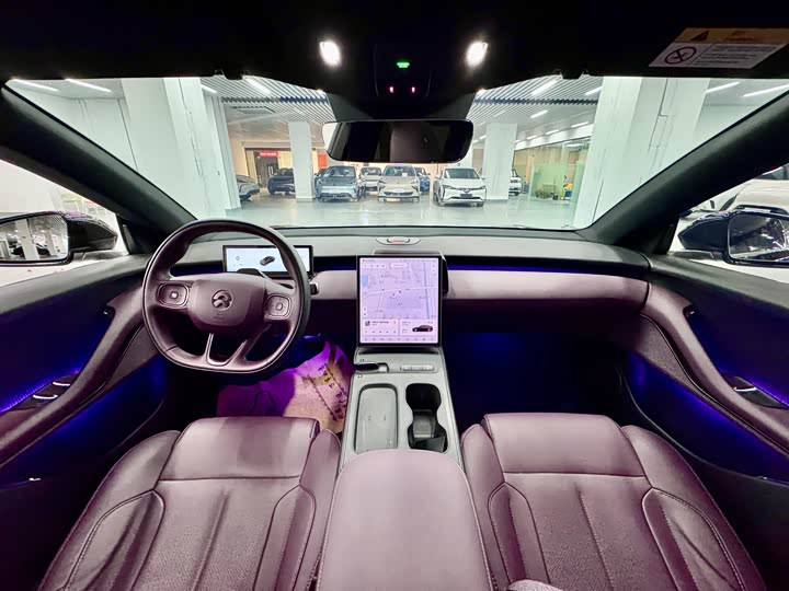 Фото 9 - Nio ET5