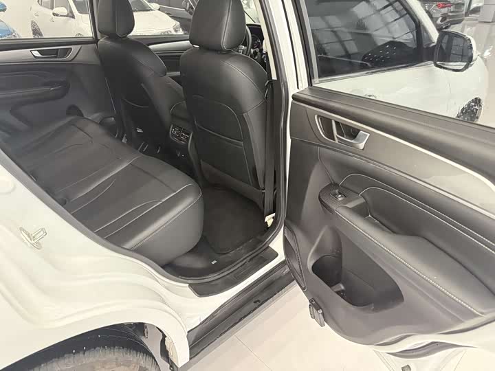 Фото 9 - Haval M6