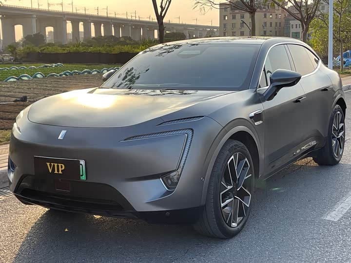 Фото 1 - Avatr 11