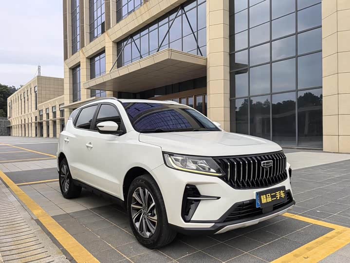 Фото 7 - Geely Vision X6