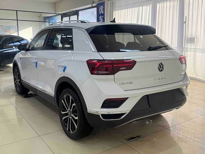 Фото 4 - Volkswagen T-Roc