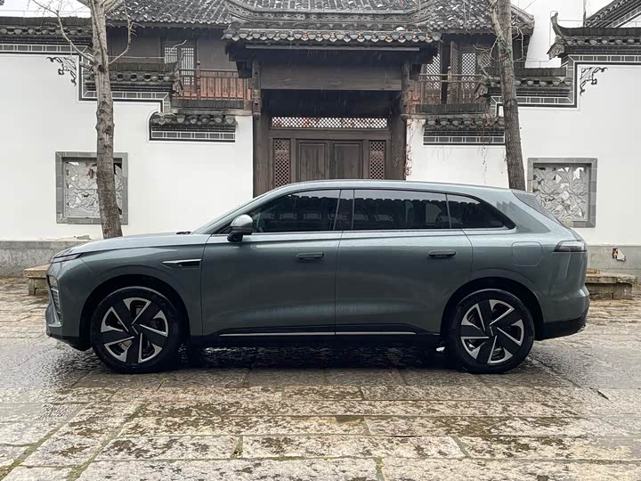 Фото 3 - Exeed Sterra ET