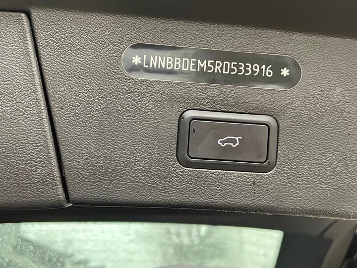 Фото 8 - Exeed Sterra ET