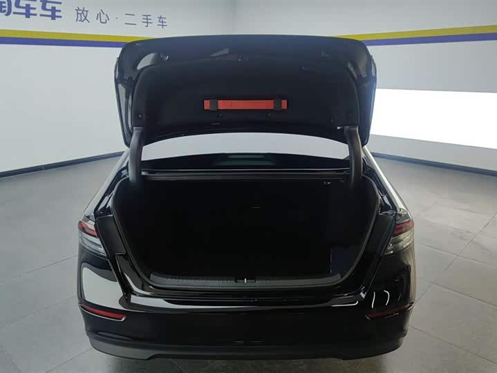 Фото 4 - Honda Accord