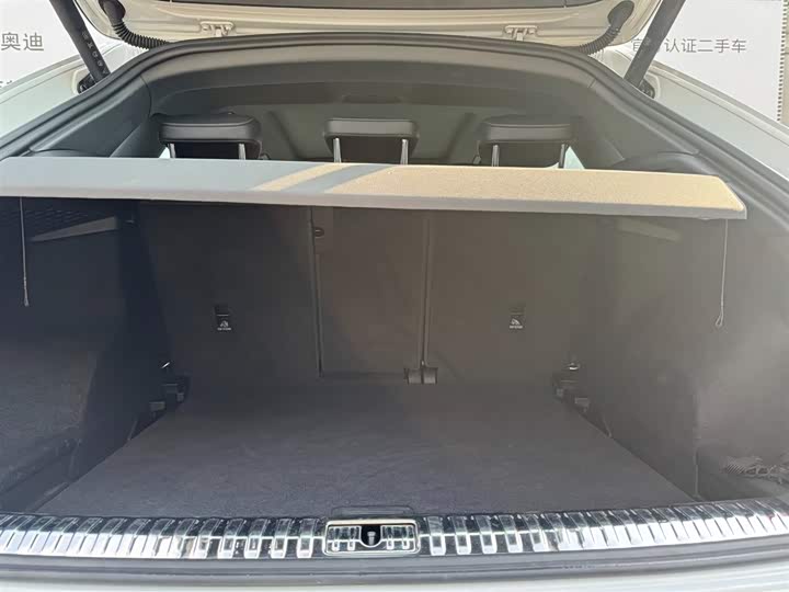 Фото 2 - Audi Q3