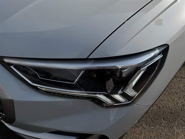 Фото 7 - Audi Q3