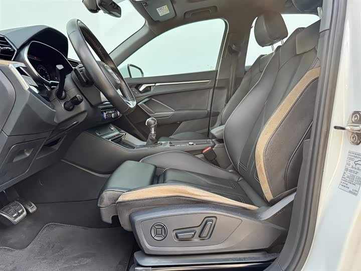 Фото 9 - Audi Q3