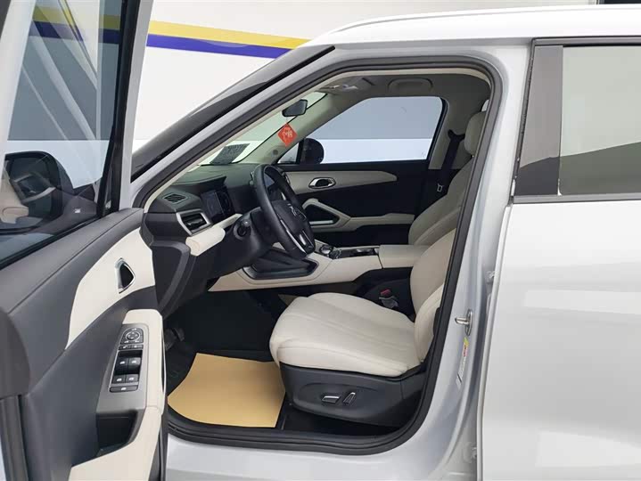 Фото 9 - BYD Yuan Up