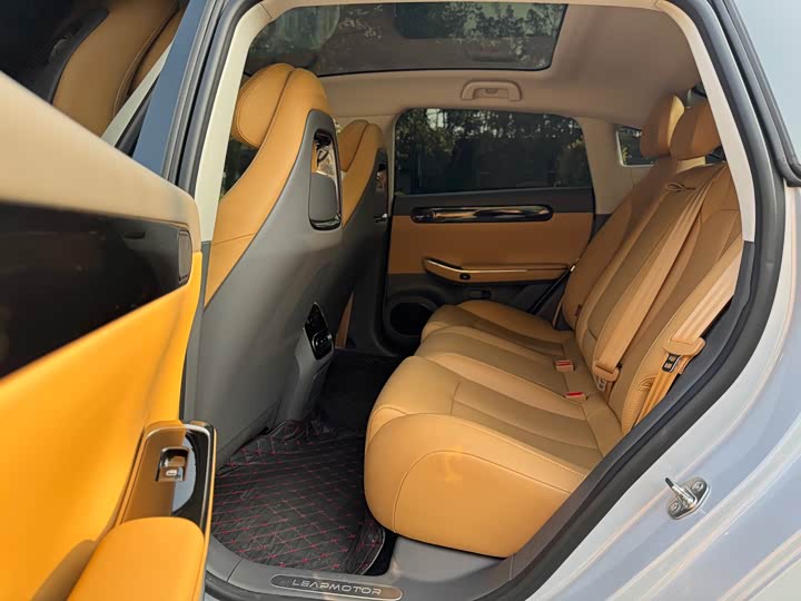 Фото 7 - Leapmotor C01