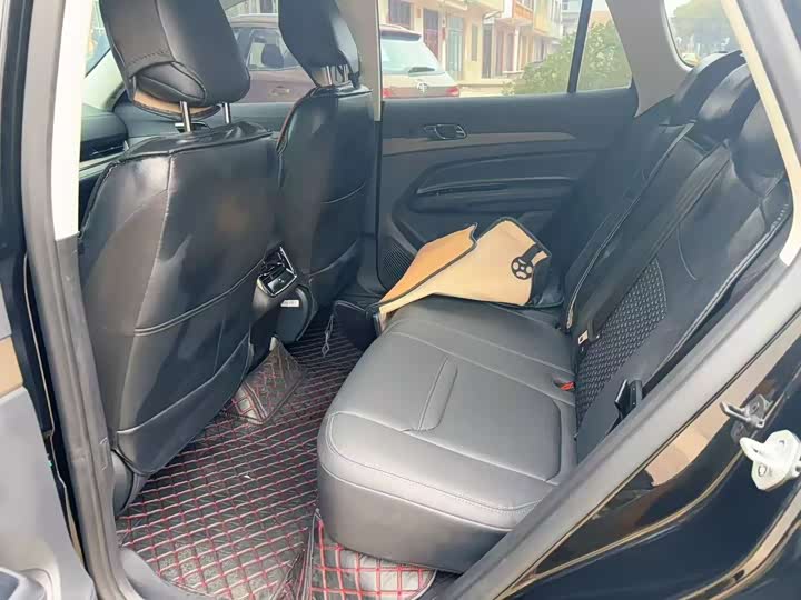 Фото 3 - Ford Equator Sport