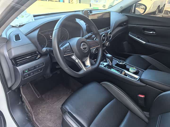 Фото 5 - Nissan Sylphy