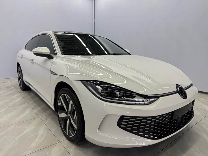 Фото 3 - Volkswagen Lamando L