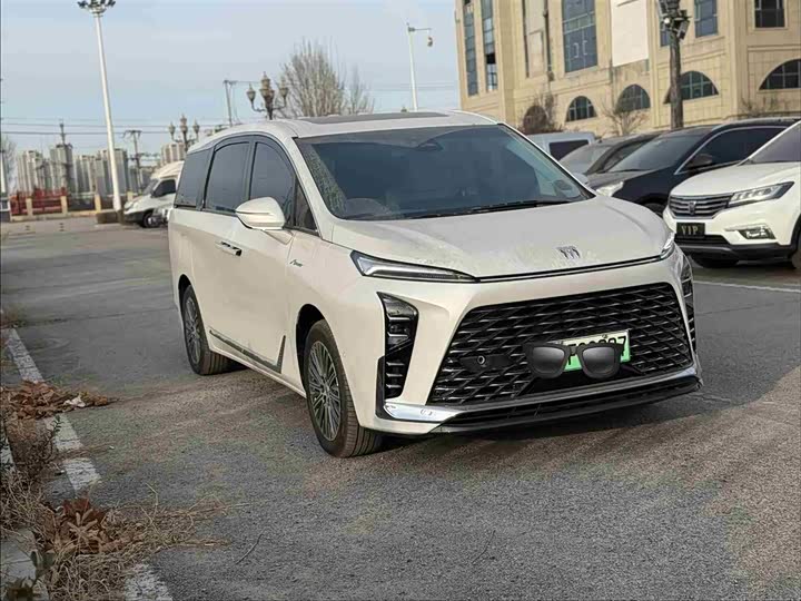 Фото 2 - Buick GL8 Hybrid