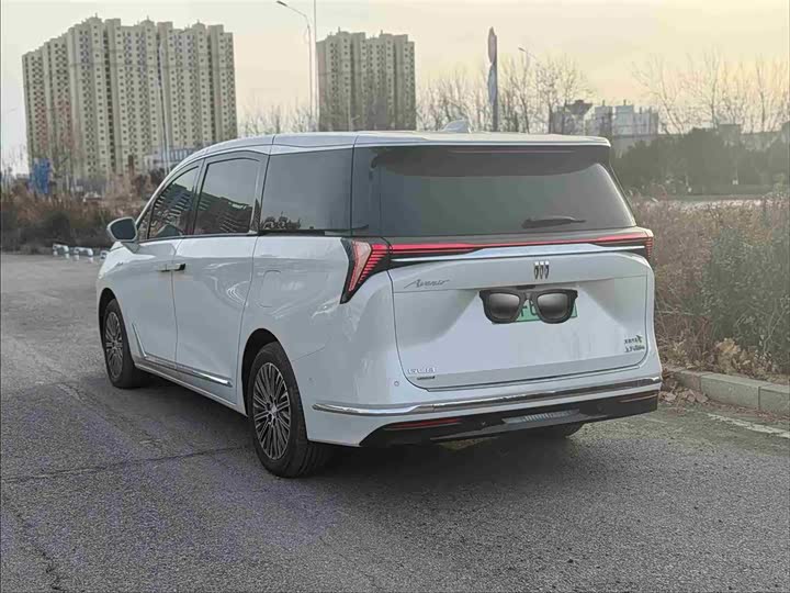 Фото 3 - Buick GL8 Hybrid