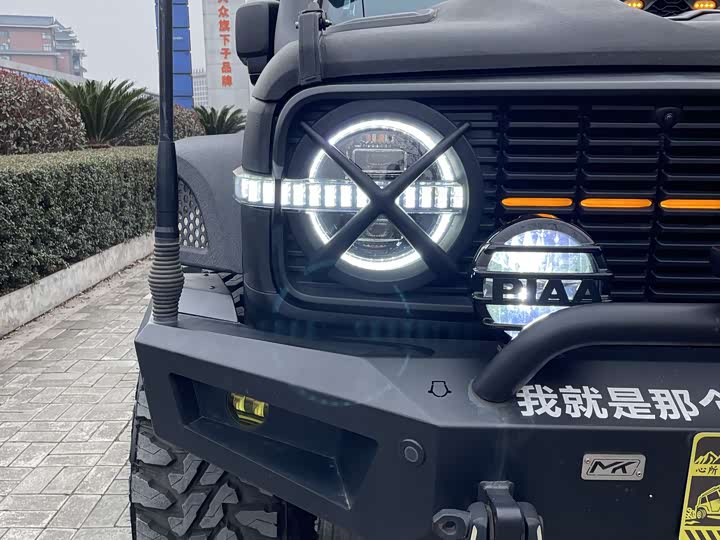 Фото 4 - Tank 300