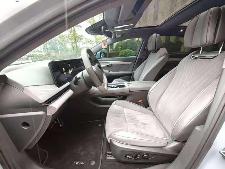 Фото 8 - Voyah Passion