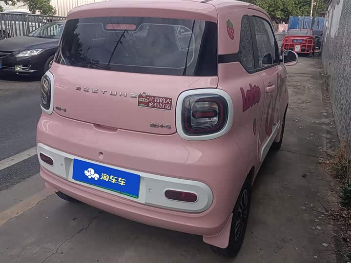 Фото 3 - Bestune Pony