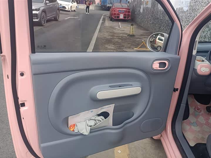 Фото 7 - Bestune Pony