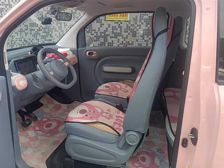 Фото 9 - Bestune Pony