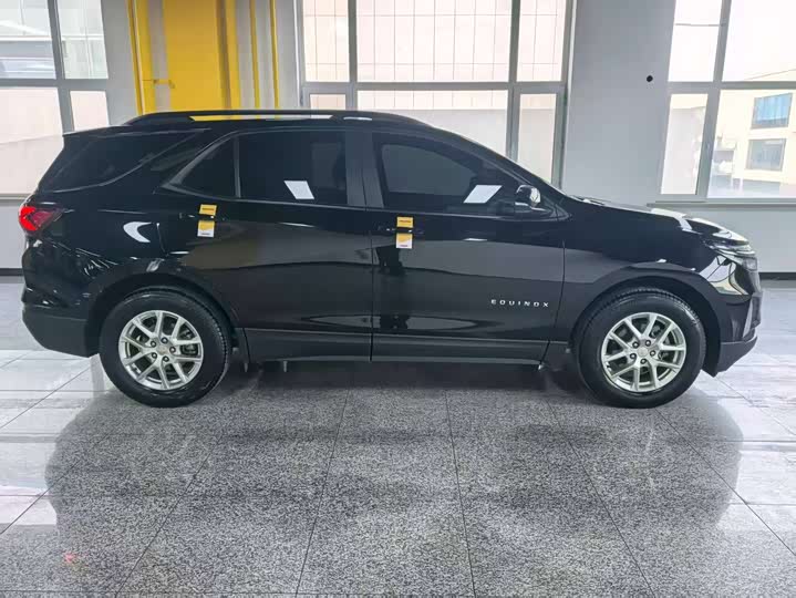 Фото 2 - Chevrolet Equinox