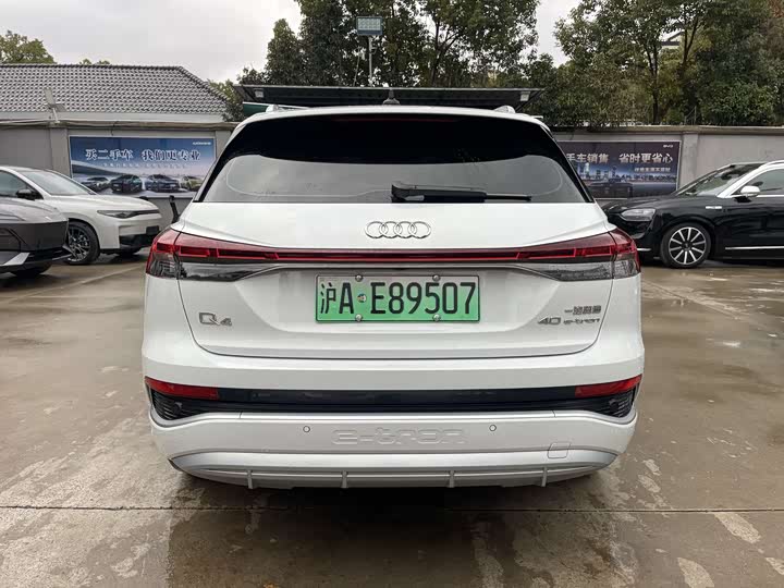 Фото 8 - Audi Q4 e-tron