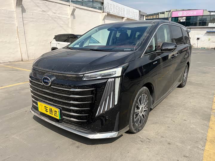 Фото 2 - GAC Trumpchi E9