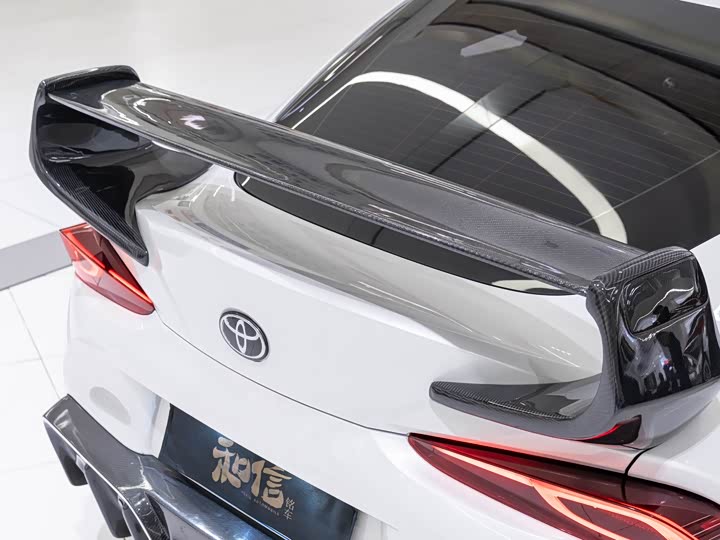 Фото 7 - Toyota Supra