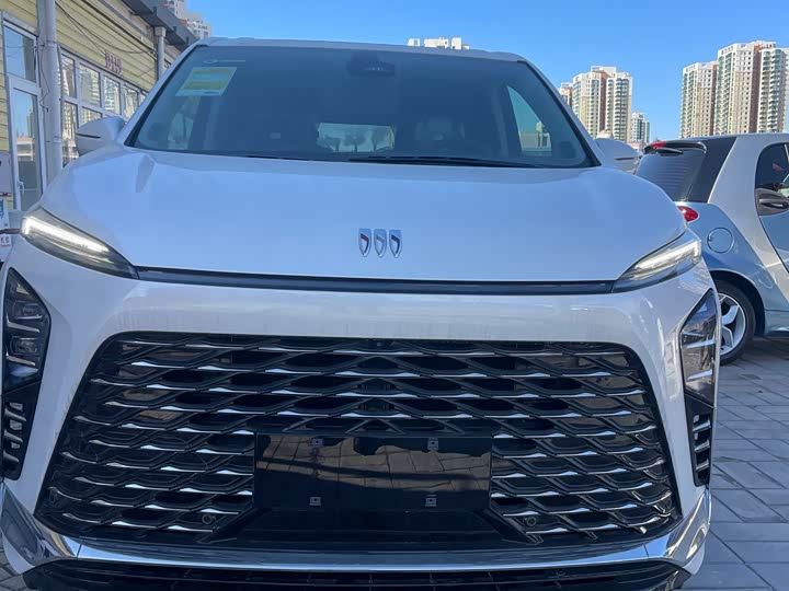 Фото 2 - Buick GL8 ES