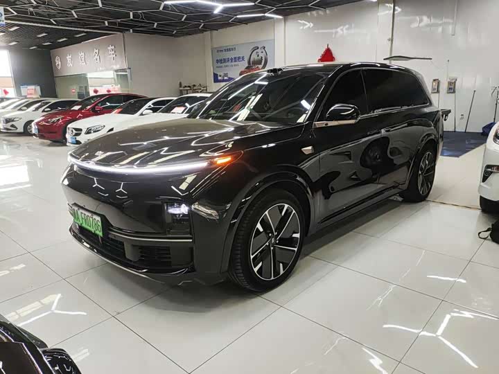 Фото 1 - LiXiang L9