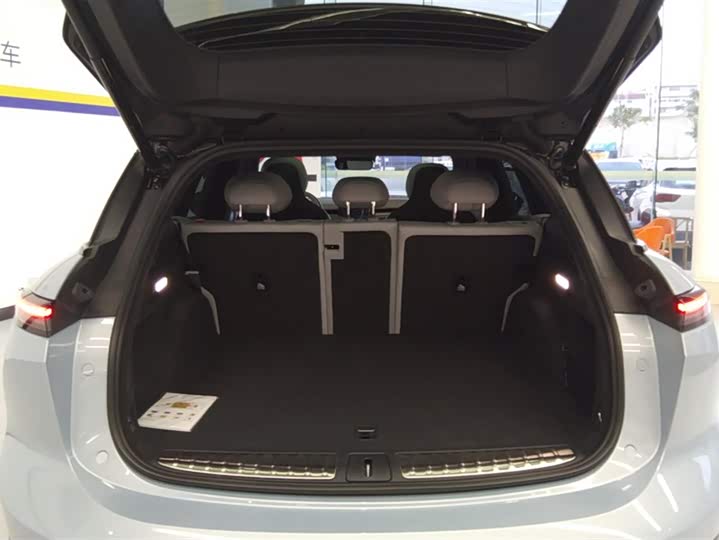 Фото 4 - Nio ES6