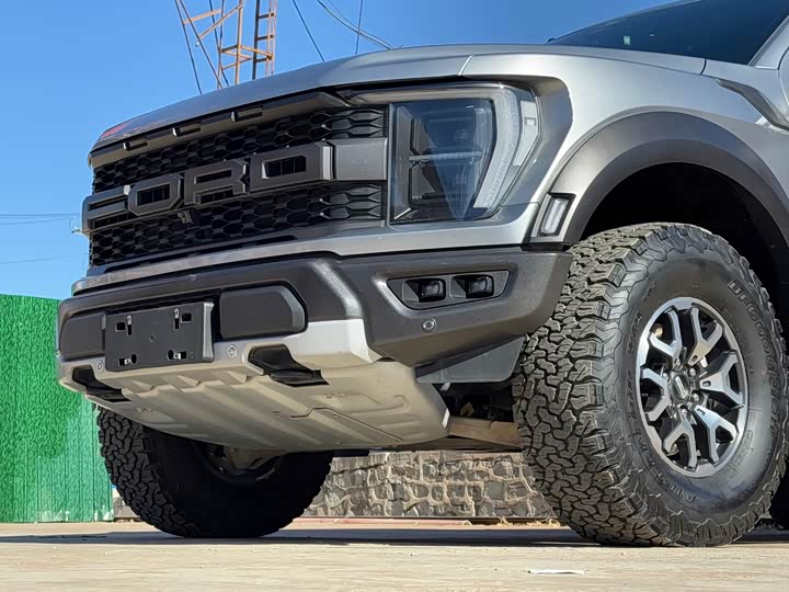 Фото 2 - Ford F-150 Raptor