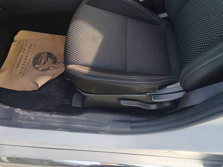 Фото 9 - Mitsubishi Outlander