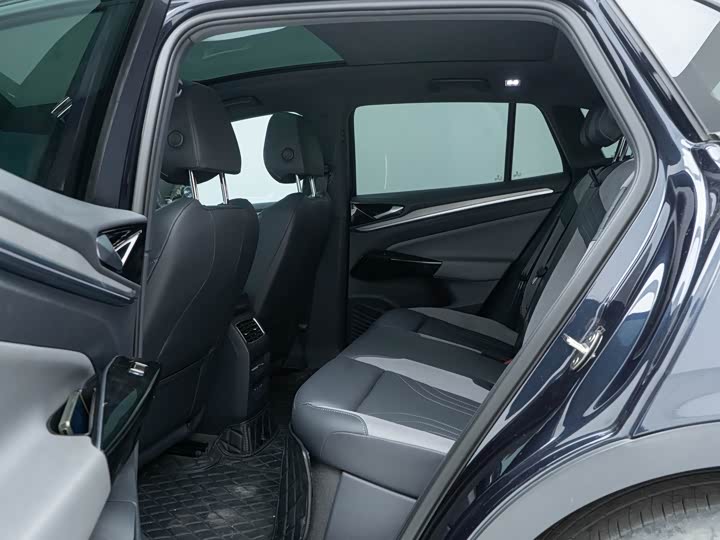 Фото 8 - Volkswagen ID.4 Crozz