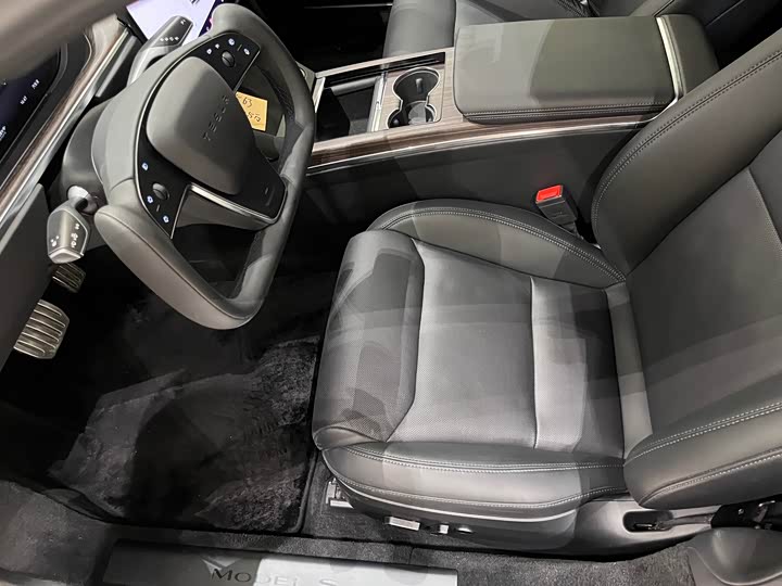 Фото 8 - Tesla Model S