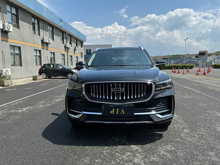 Фото 3 - Geely Monjaro