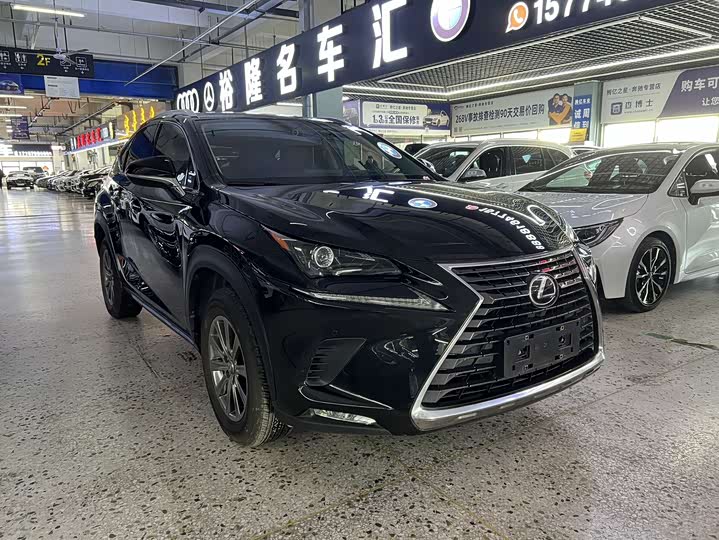 Фото 3 - Lexus NX