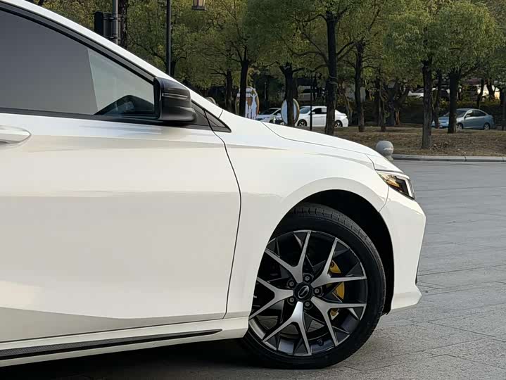 Фото 4 - GAC Trumpchi Empow R