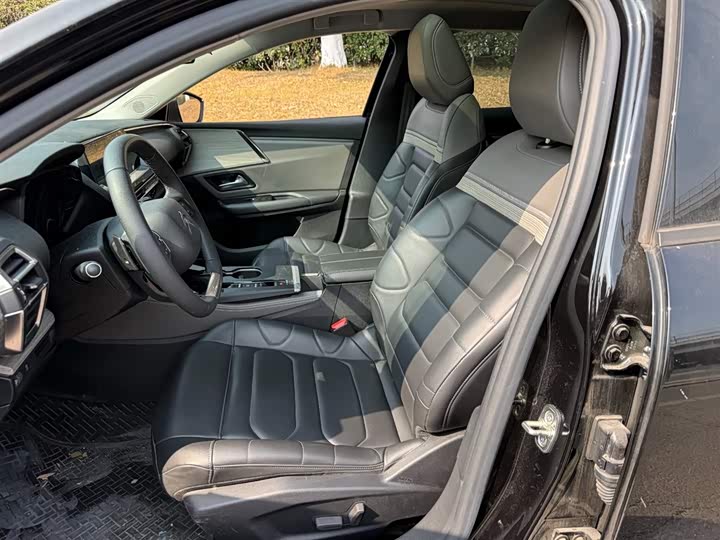 Фото 8 - Citroen C5 X