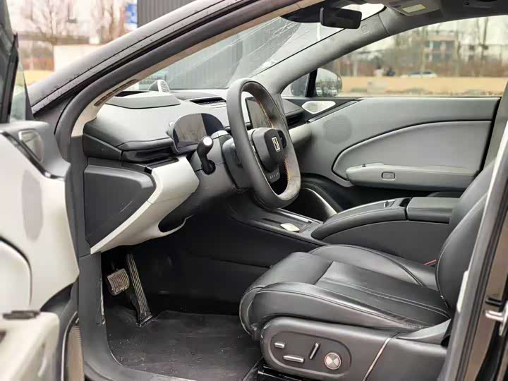 Фото 4 - Zeekr 007