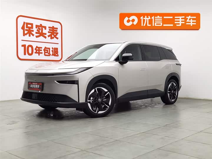 Фото 1 - Toyota bZ3X