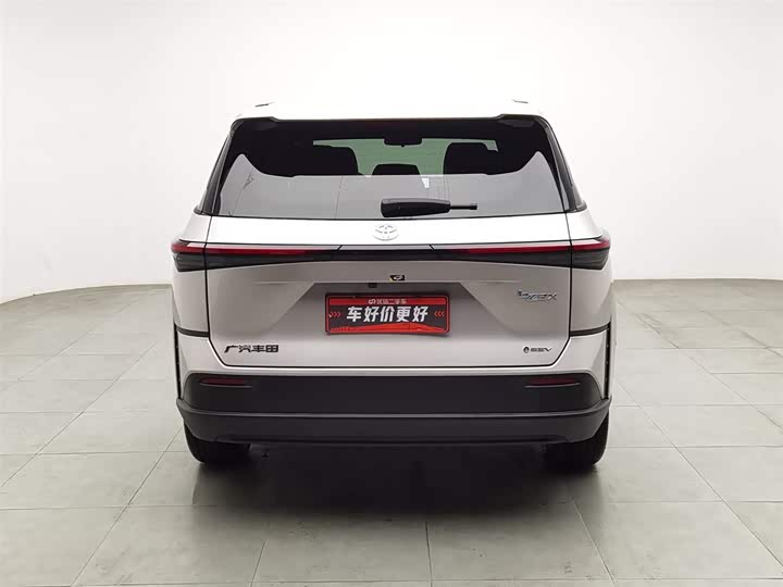 Фото 4 - Toyota bZ3X