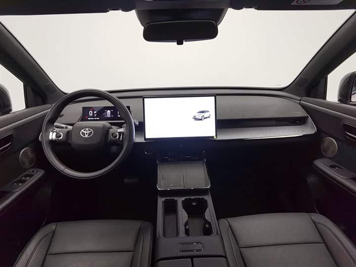 Фото 5 - Toyota bZ3X