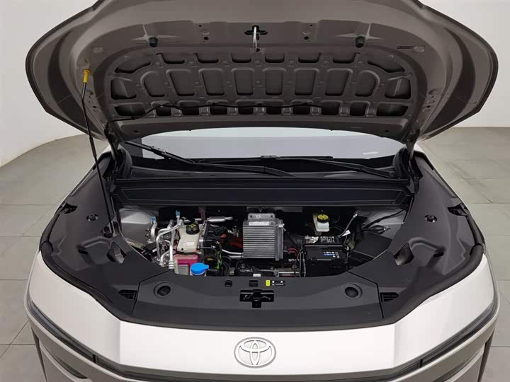 Фото 6 - Toyota bZ3X