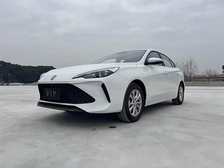 Фото 1 - Roewe i5