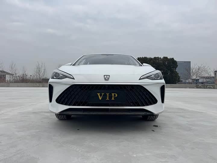 Фото 2 - Roewe i5