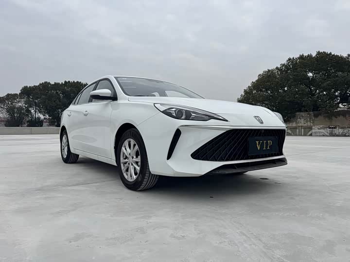 Фото 3 - Roewe i5