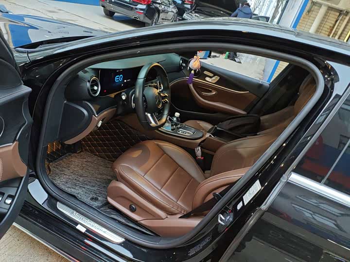 Фото 4 - Mercedes-Benz E-Class Hybrid